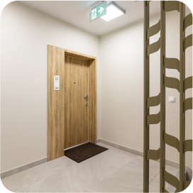 Wejście do mieszkania przy ulicy Wichrowej we Wrocławiu.