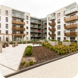 Blok mieszkalny przy ulicy Wichrowej we Wrocławiu.