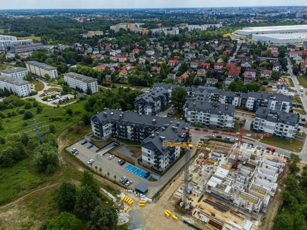 Zdjęcie okolicy mieszkania przy ul. Ramiszowskiej we Wrocławiu – sprzedana w stanie deweloperskim przez DOMiTY.
