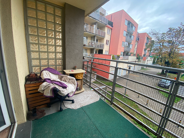 Balkon w mieszkaniu we Wrocławiu przy ul. Długosza — przed planowaną renowacją.