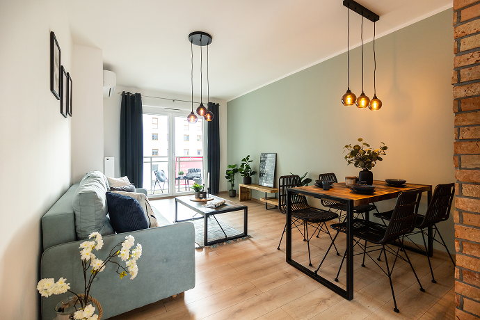 Gotowe do prezentacji – wnętrze mieszkania przy Wichrowej po pracy zespołu DOMiTY.