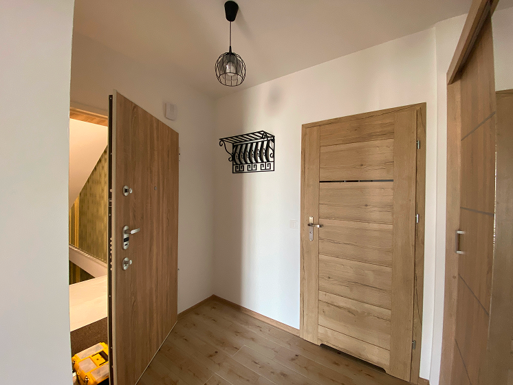 Ul. Wichrowa, Wrocław – mieszkanie przed stylizacją i przygotowaniem do sprzedaży przez DOMiTY.