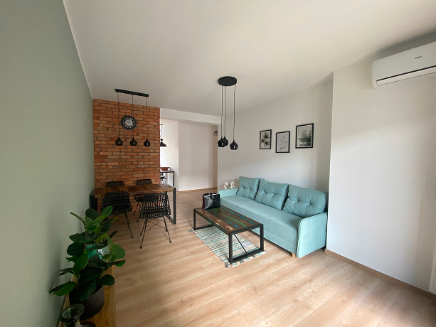 Wrocław, Wichrowa – stan nieruchomości przed aranżacją wnętrza realizowaną przez agencję DOMiTY.