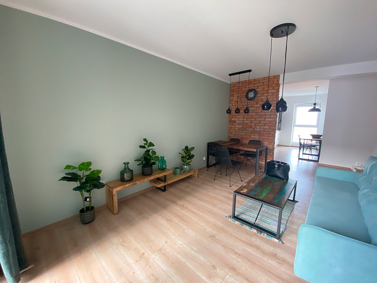 Przed aranżacją – mieszkanie przy ul. Wichrowej we Wrocławiu jeszcze przed metamorfozą od DOMiTY.