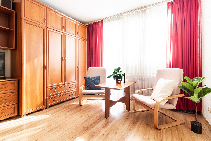 Odświeżone wnętrze mieszkania przy ul. Wesołej we Wrocławiu – efekt pracy agencji DOMiTY.